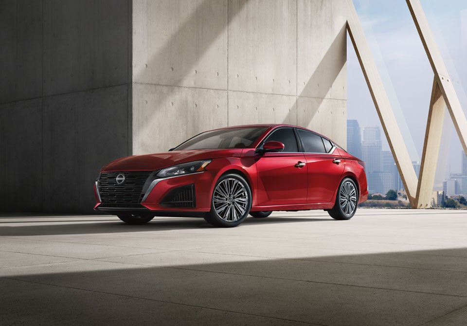 2025 Nissan Altima Torre Nissan in La Quinta CA